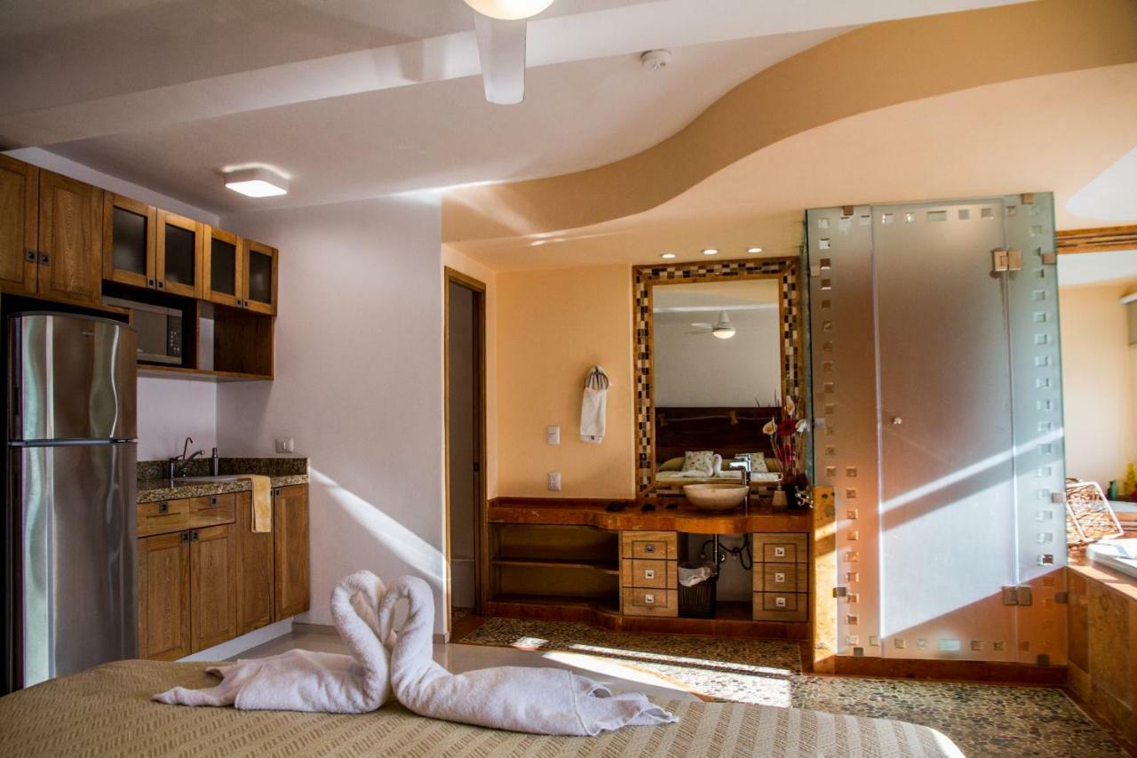 Hotel Andales On The Bay Suites Puerto Vallarta Dış mekan fotoğraf