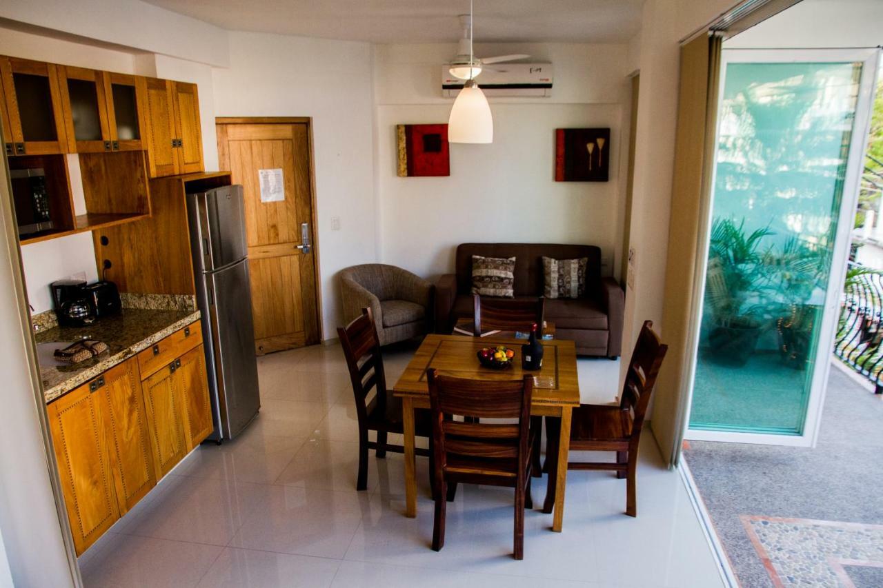 Hotel Andales On The Bay Suites Puerto Vallarta Dış mekan fotoğraf